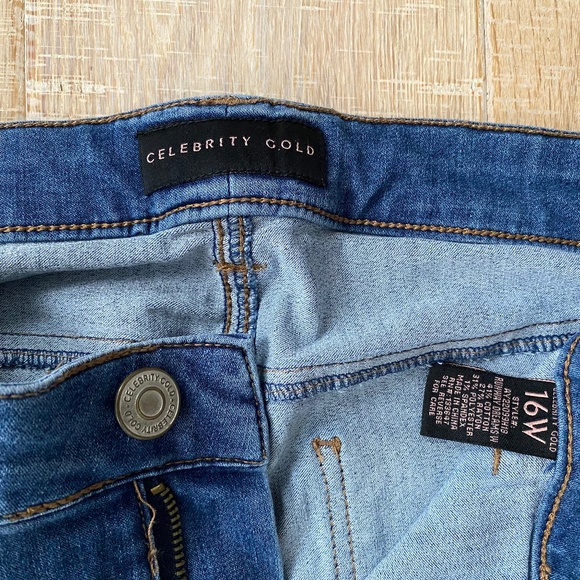 Celebrity Gold Stretch Blue Jeans Sz. 16 16W - Picture 2 of 3